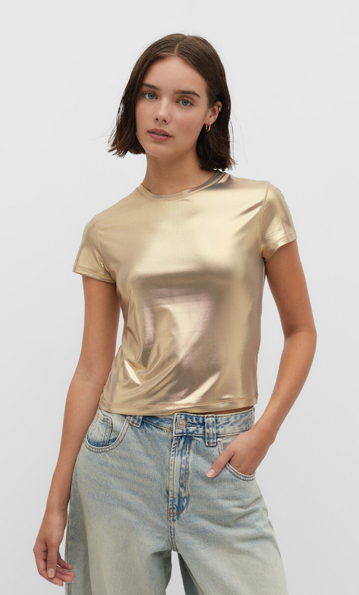 Lesklé metalické tričko s laminovaným efektom
