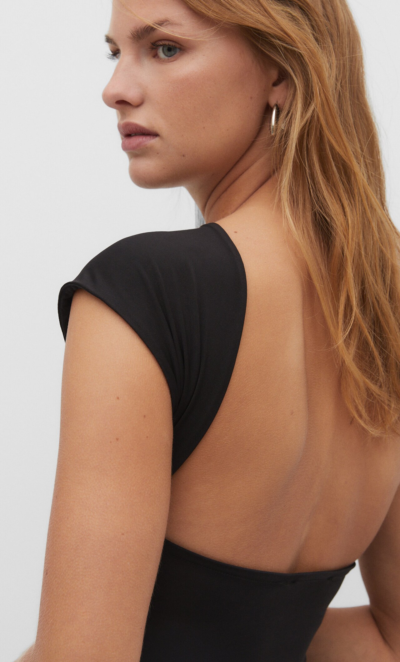 kyst Præsident Metode T-shirt med bar ryg - null til kvinder | Stradivarius Denmark