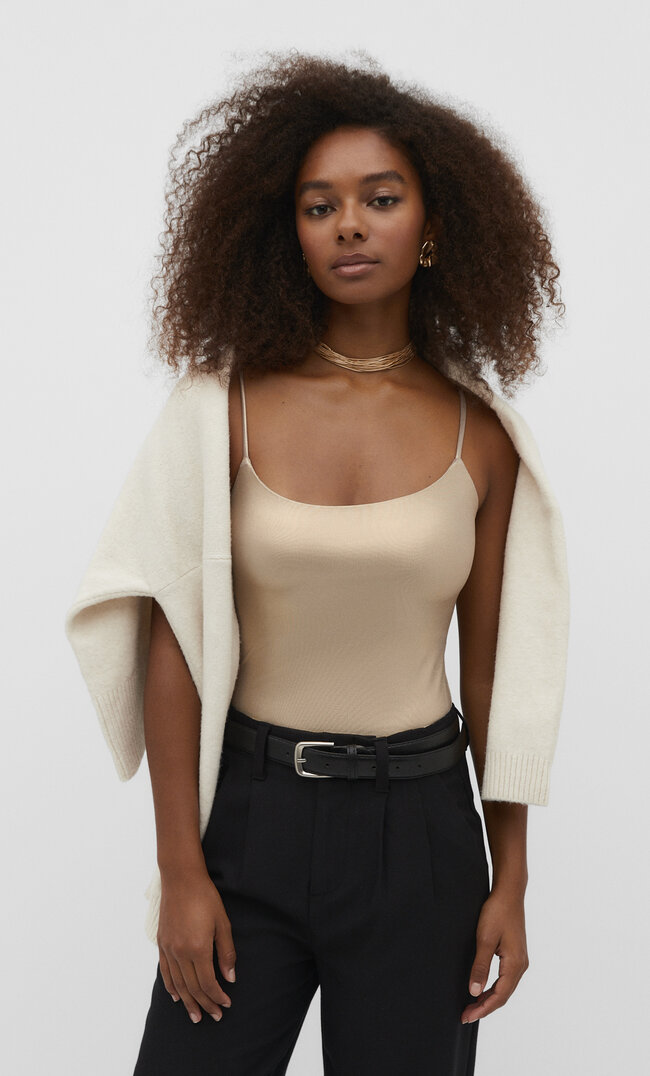 

Stradivarius Błyszczące body Złoty XL