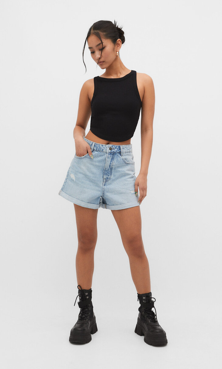 Shorts mom fit
