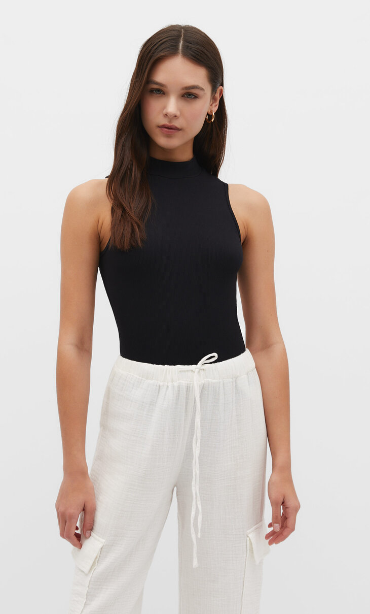 Body dos nu à encolure américaine - Mode femme | Stradivarius France