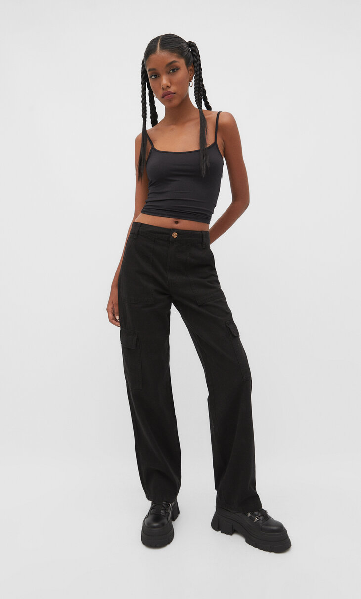 Straight low-waist cargo trousers