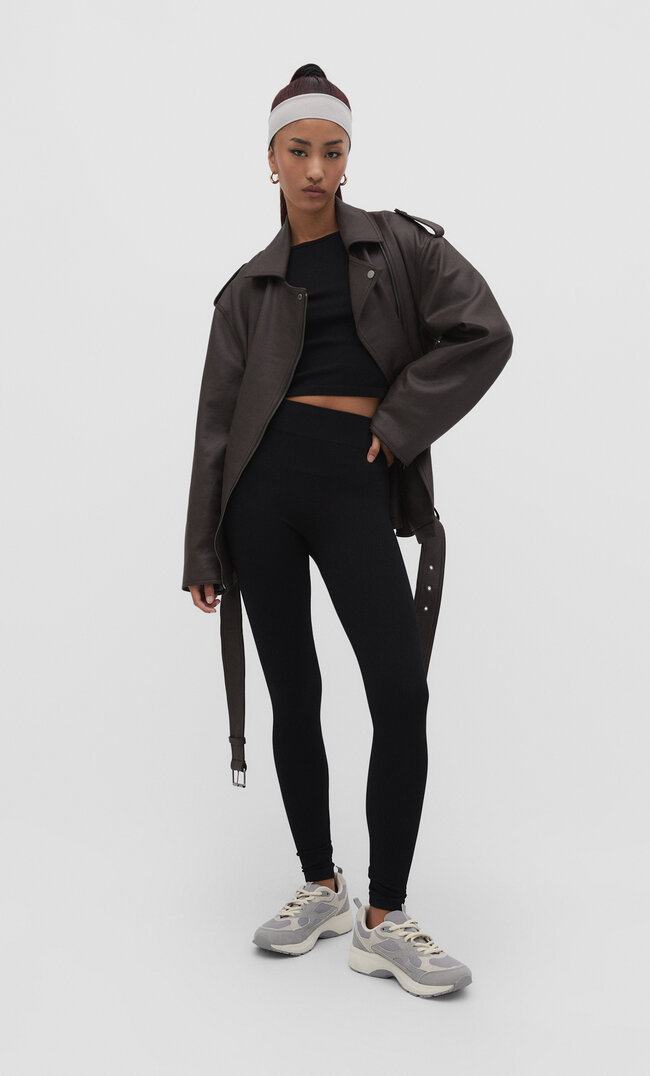 

Stradivarius Nahtlose Leggins Schwarz L