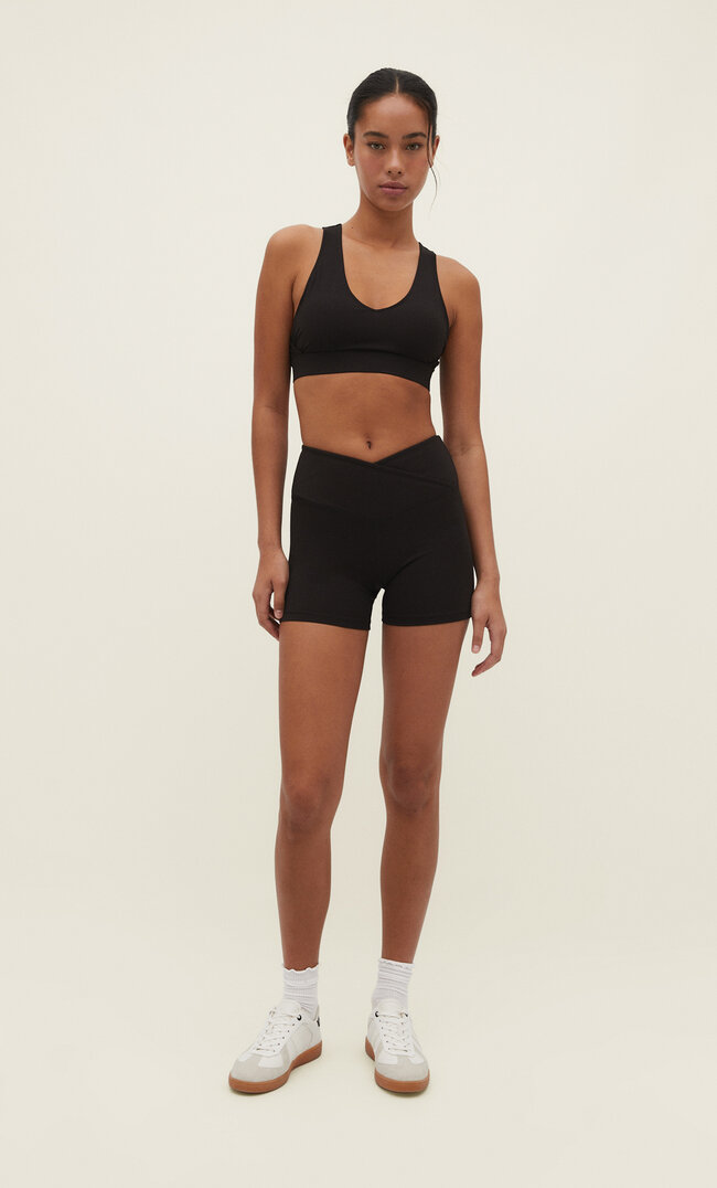 

Stradivarius Sport-Top mit V-Ausschnitt und Corsage Schwarz XL