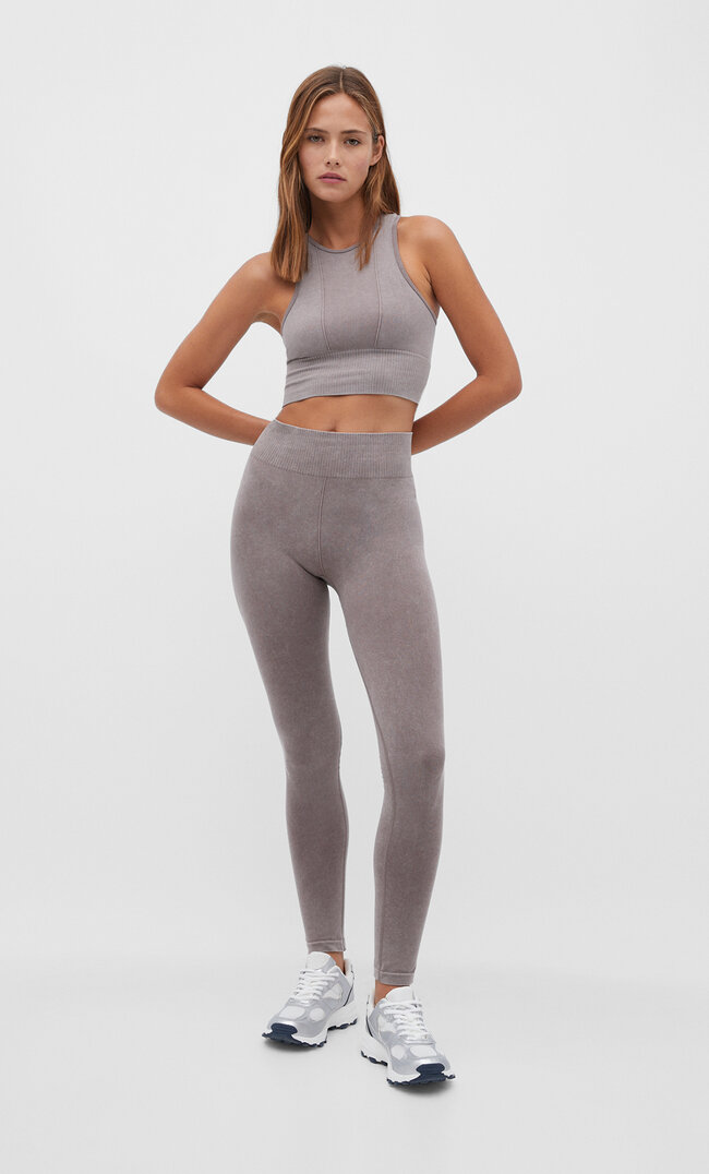 

Stradivarius Sportleggings im Washed-Look Camel XL