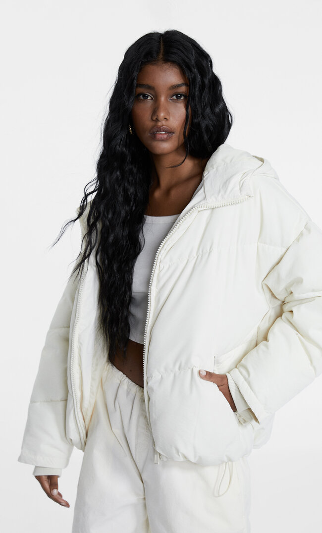 

Stradivarius Oversize-Steppjacke mit Kapuze L