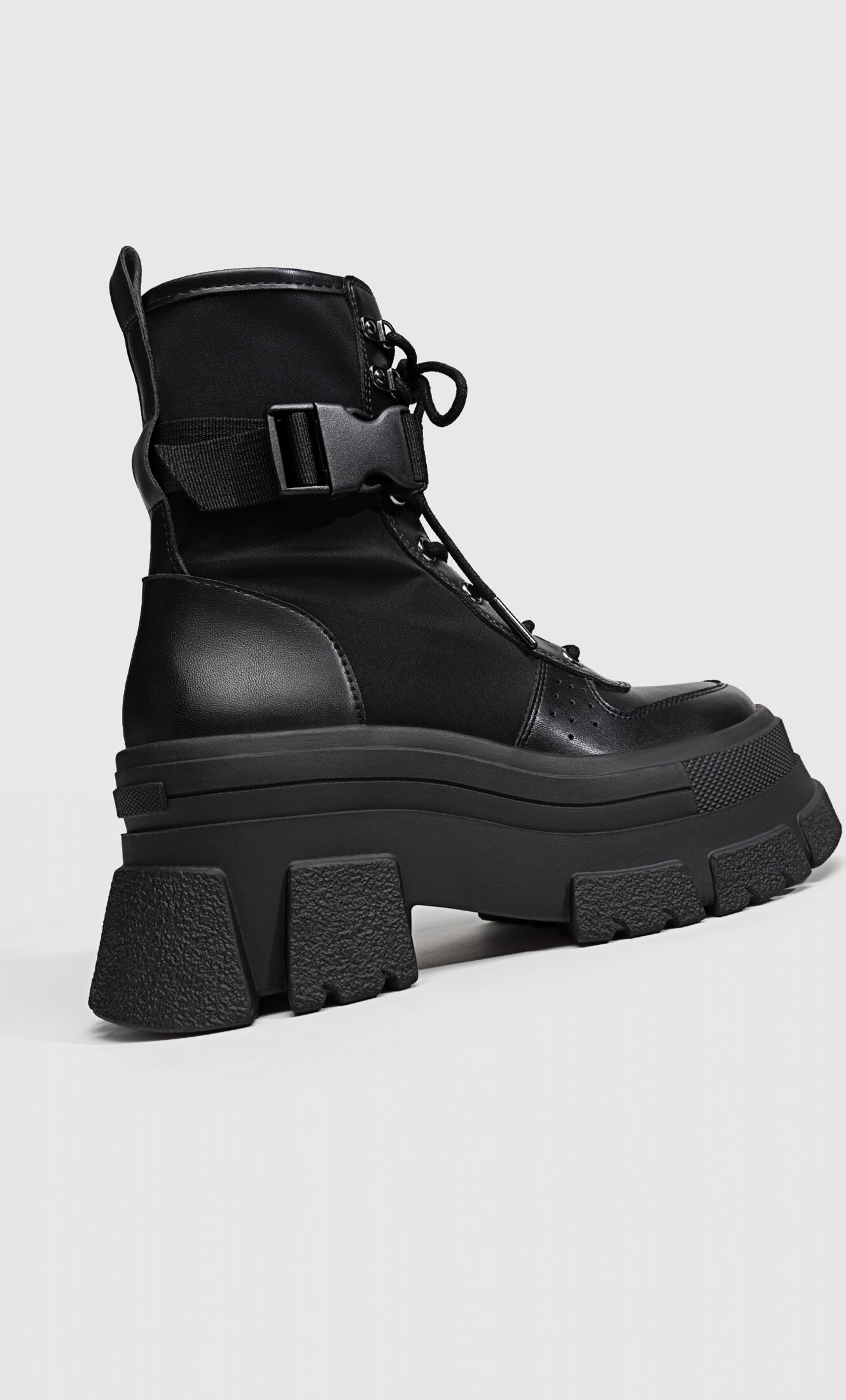 Botines acordonados sales