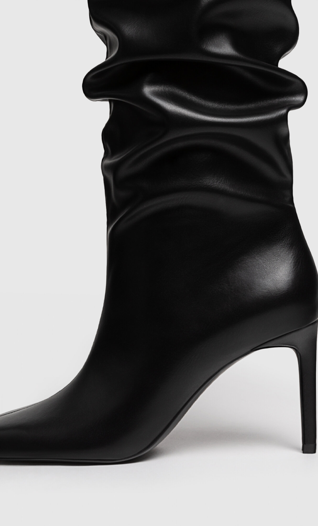 Botas xl stradivarius sales