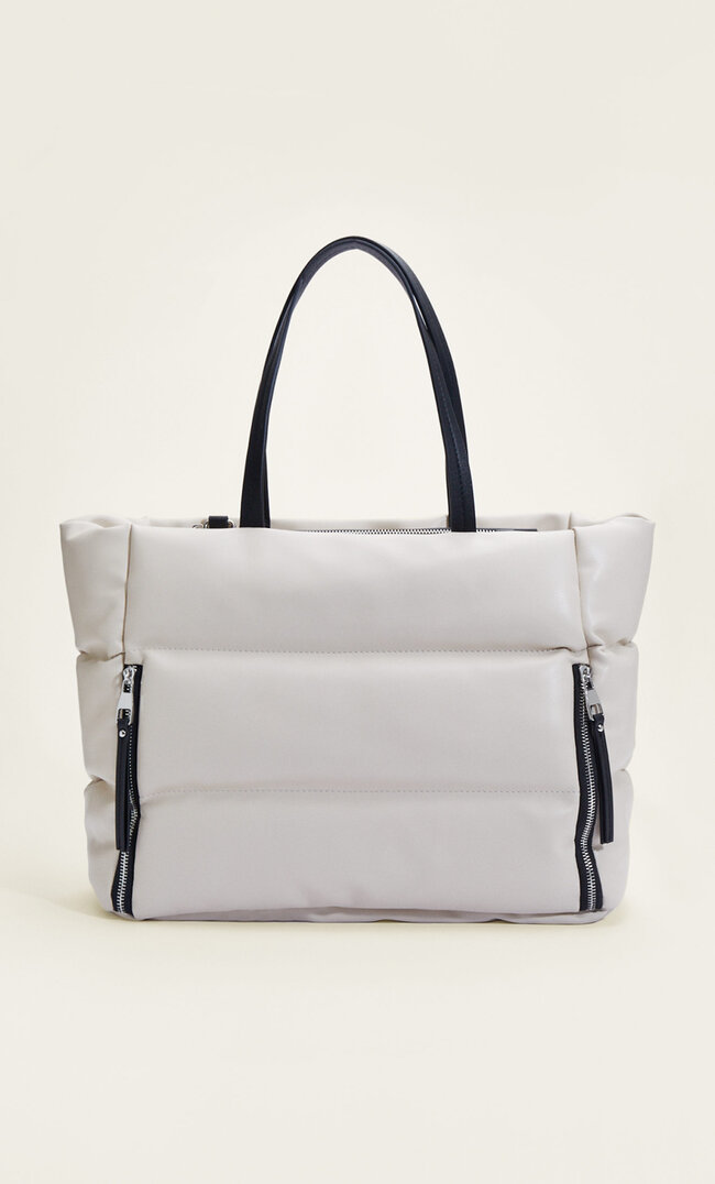 

Stradivarius Gesteppte Shopper Aus Kunstleder Ecru M