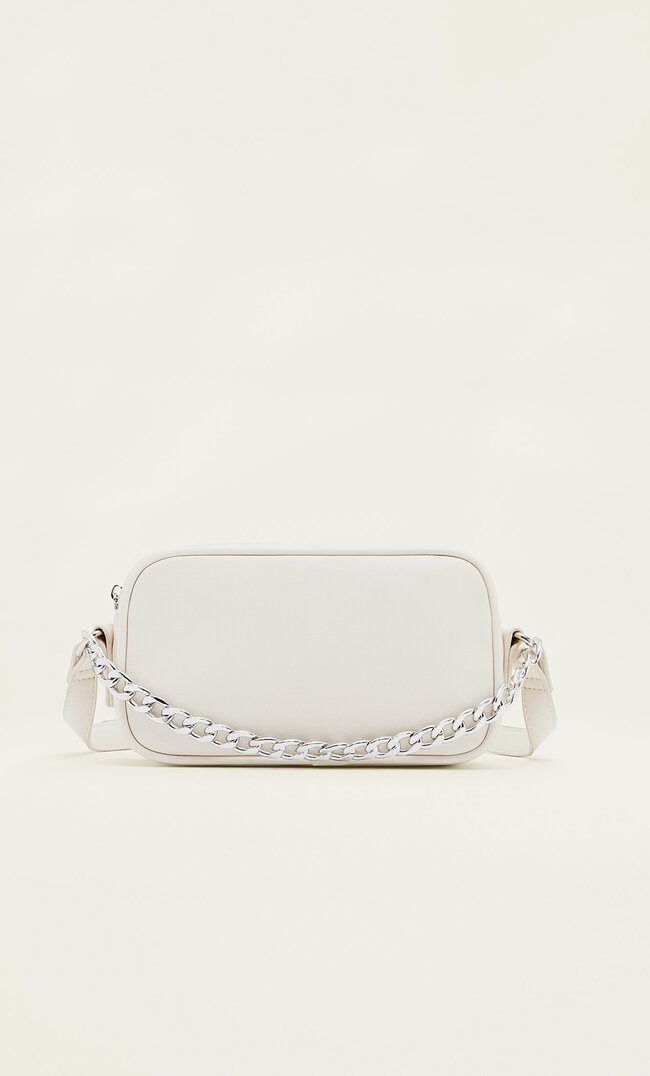 

Stradivarius Reportertasche Aus Kunstleder Mit Kette Ecru M