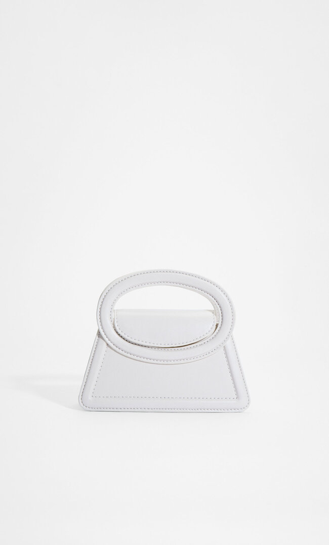 

Stradivarius Kleine Tasche In Geometrischem Design. Ecru M