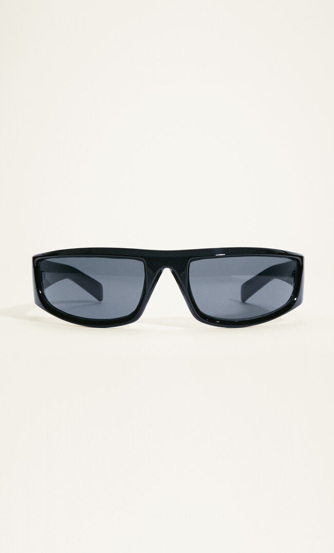 

Stradivarius Sportliche Sonnenbrille Mit Kunststoffgestell Schwarz M