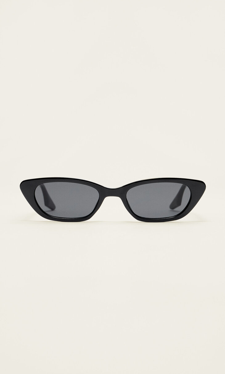 Okulary przeciwsłoneczne z owalnymi oprawkami typu cat eye