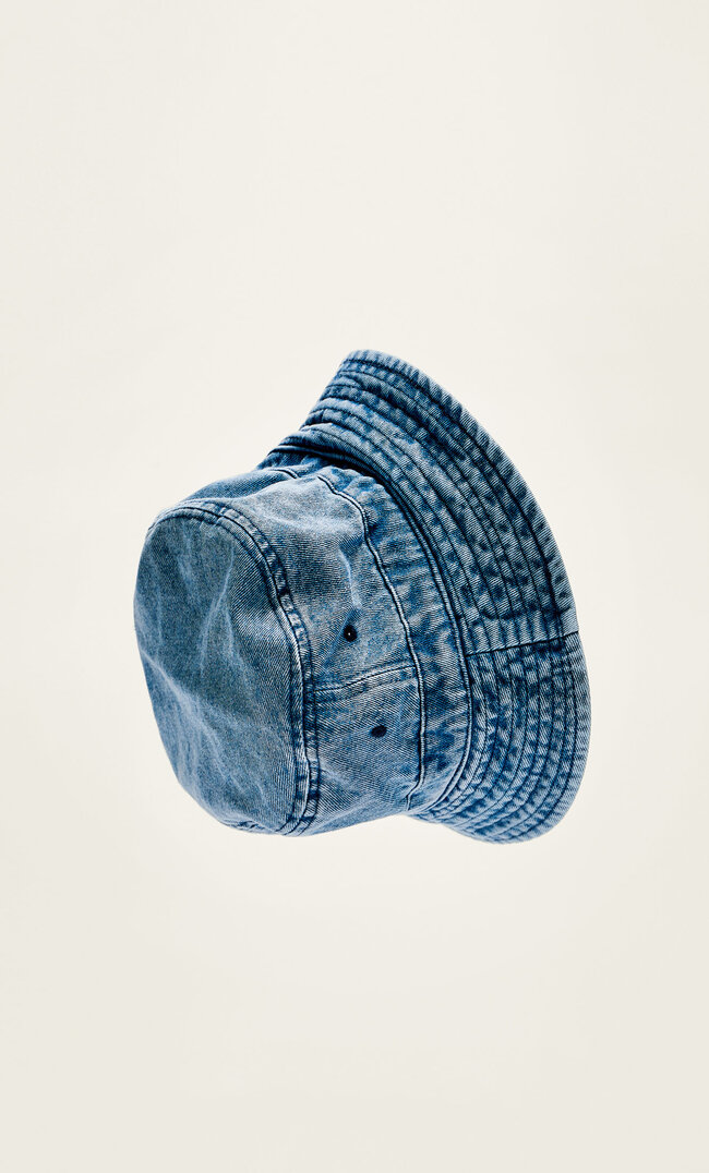 

Stradivarius Jeans-Bucket-Hat Im Washed-Look Medium Light Blue Denim 103