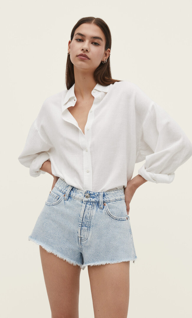 

Stradivarius Mini spodenki z denimu Denim 34