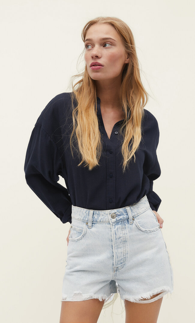 

Stradivarius Mom-Fit-Shorts Jeansblau 32