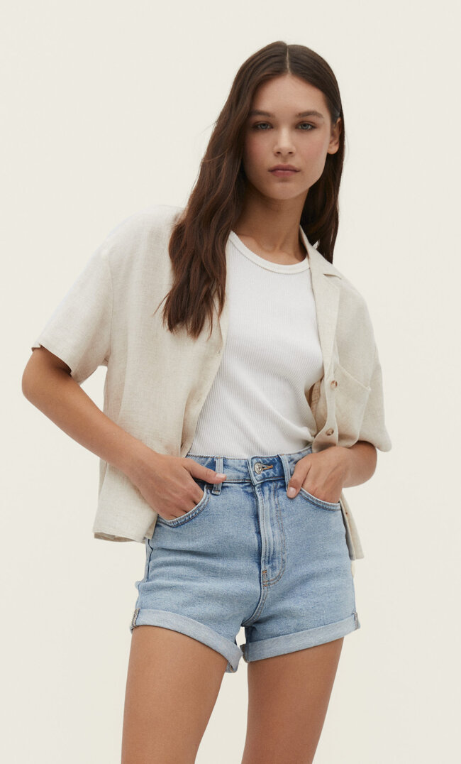 

Stradivarius Mom-Shorts Im Slim-Fit Medium Light Blue Denim 38