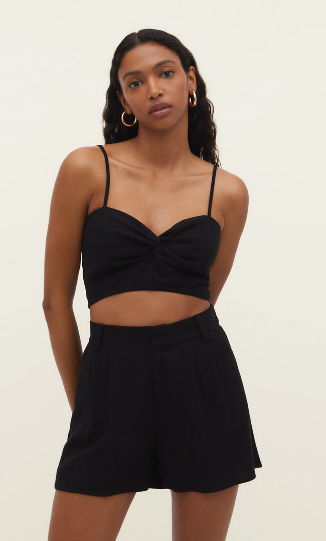 

Stradivarius Fließende Shorts mit Leinenanteil Schwarz 40