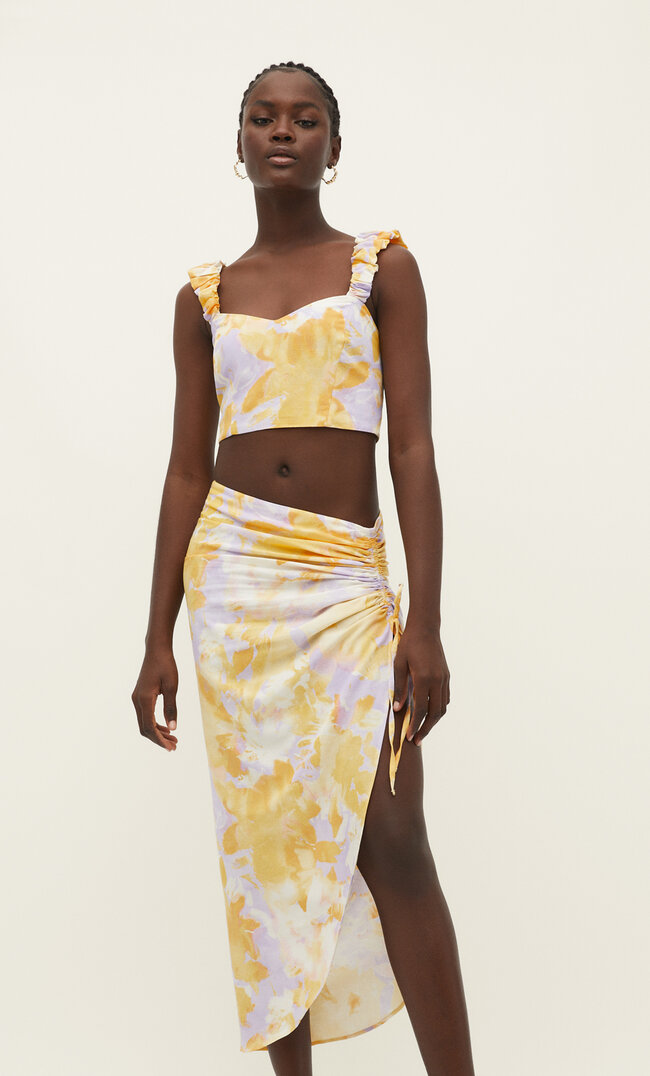 

Stradivarius Spódnica średniej długości z nadrukiem i marszczeniem Żółty pastelowy 38