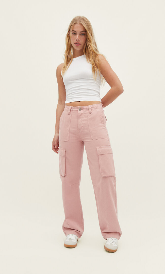 

Stradivarius Spodnie cargo relax fit Pudrowy róż 36
