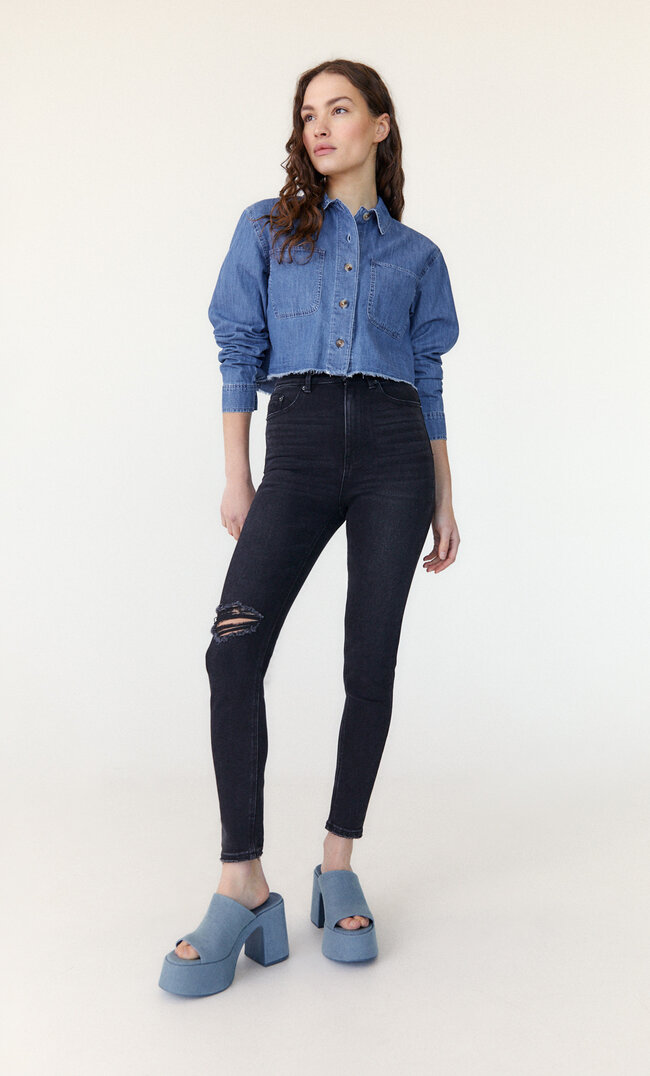 

Stradivarius Jeansy Super High Waist Czarny Denimowy Sprany 44
