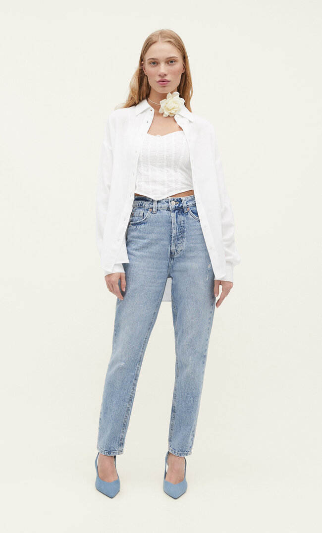 

Stradivarius Jeansy Mom Denimowy Średni Light Blue 44