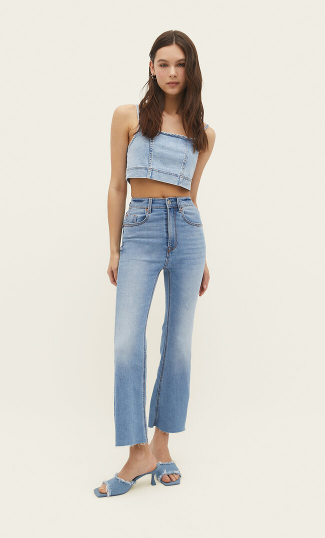

Stradivarius Cropped-Schlaghose Medium Light Blue Denim 44