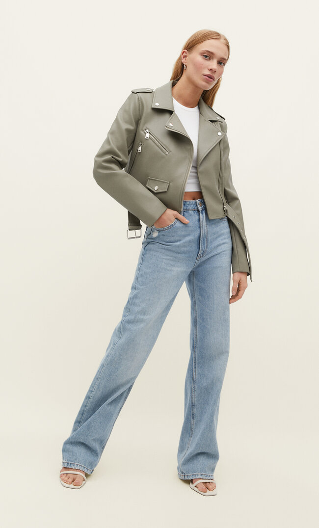

Stradivarius Kunstlederjacke im Bikerlook mit Gürtel Khaki XL