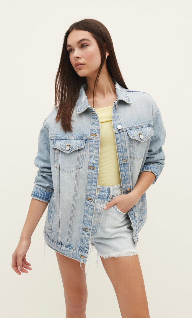 

Stradivarius Oversize-Jeansjacke Overdyed Denim XL