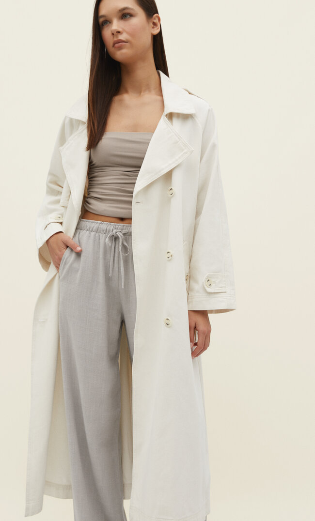 

Stradivarius Trenchcoat aus Twill Ecru M