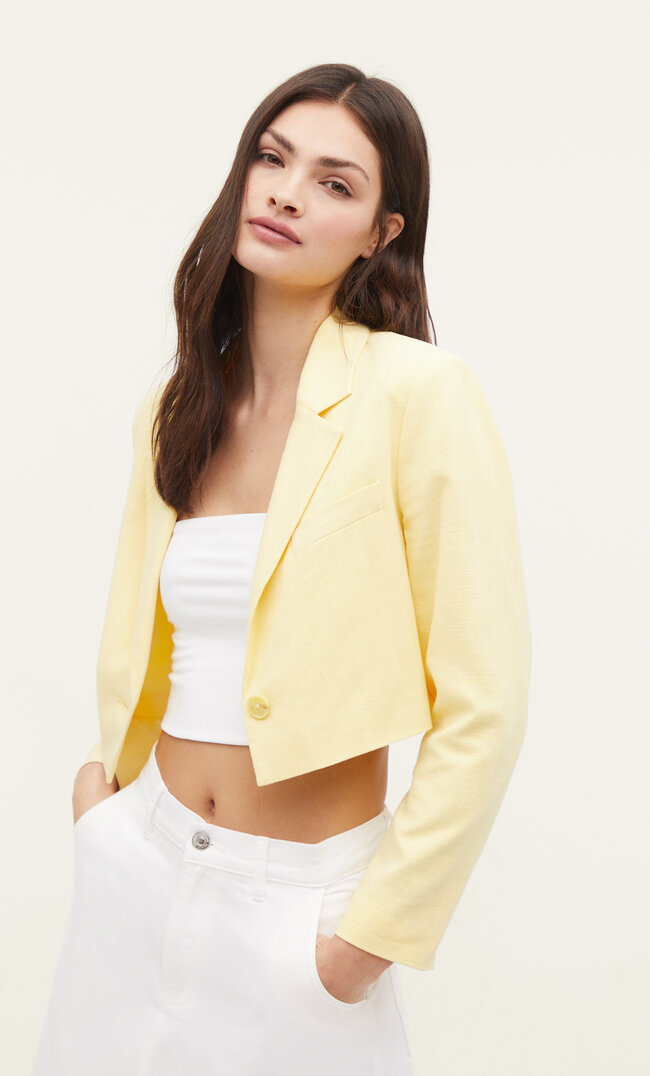 

Stradivarius Cropped-Blazer mit Leinenanteil Pastellgelb L