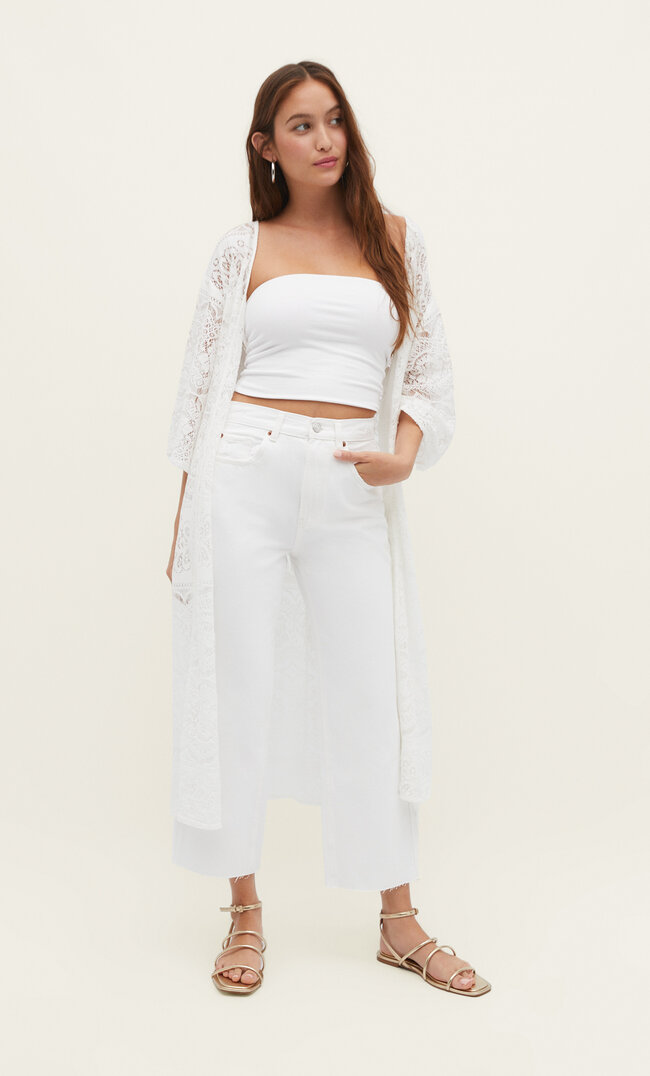 

Stradivarius Langer Kimono mit Spitze Ecru M