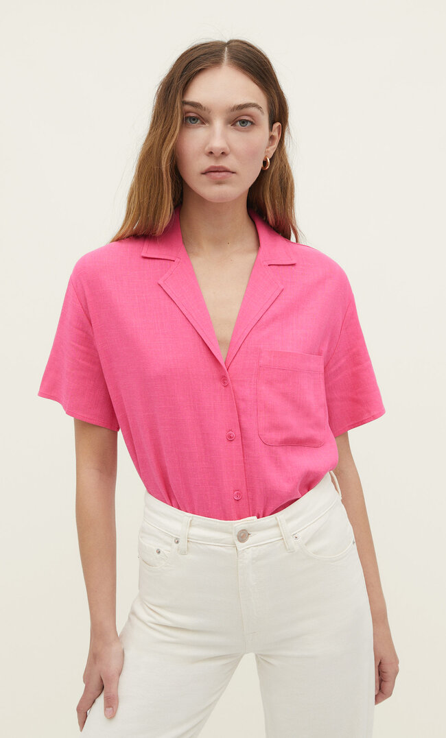 Stradivarius Kurzarmhemd mit Leinenanteil Fuchsia L