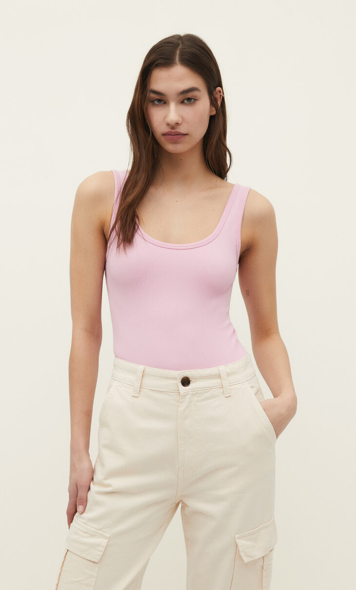 Seamless bodysuit with wide straps