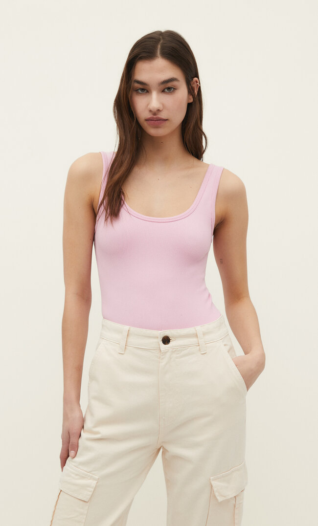 

Stradivarius Nahtloses Top mit breiten Trägern Kaugummirosa S