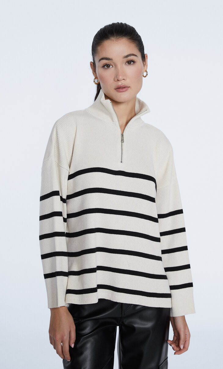 Striped T-shirt with zip at the neckline