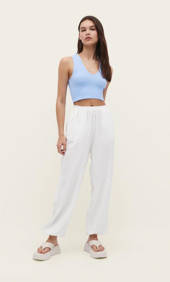 

Stradivarius Nahtloses Top mit Zopfmuster Himmelblau S