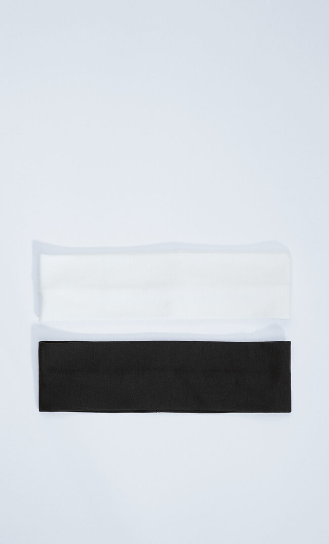 

Stradivarius 2er-Set Elastische Haarbänder Schwarz M