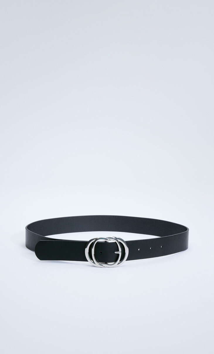 Belt with interwoven buckle