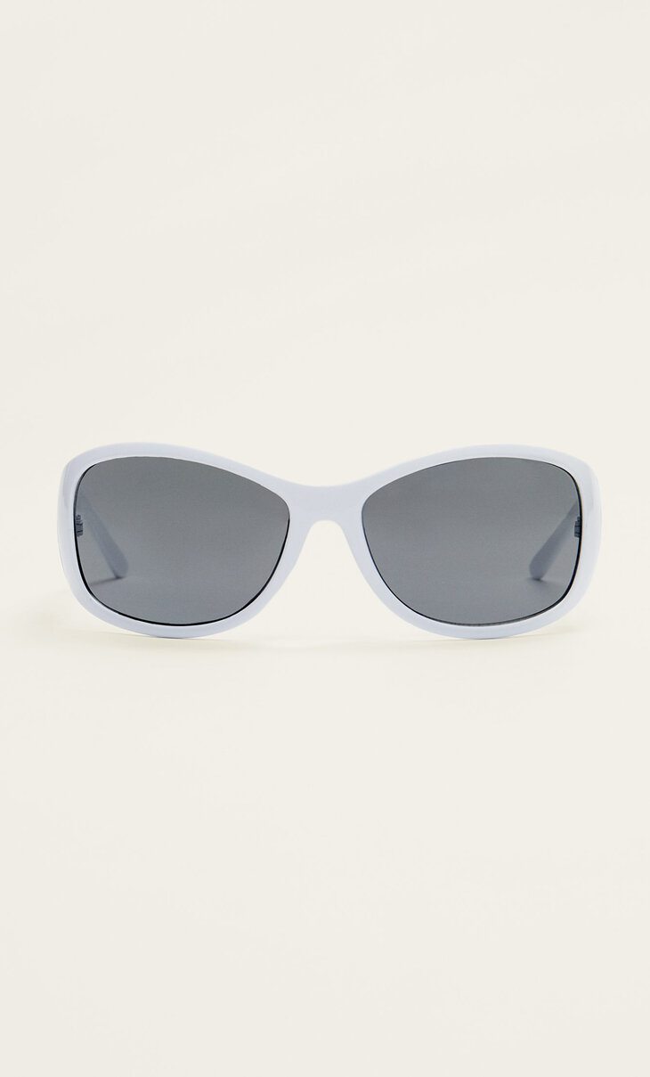 Wide frame sunglasses