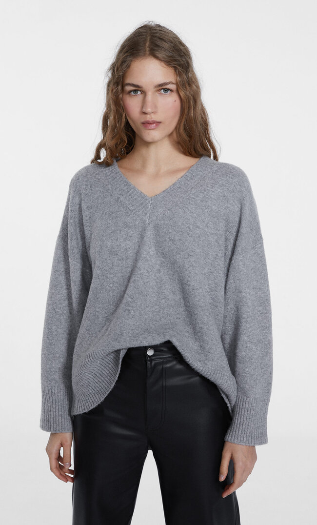 

Stradivarius Weicher Pullover Mit V-Ausschnitt Grau Melange L