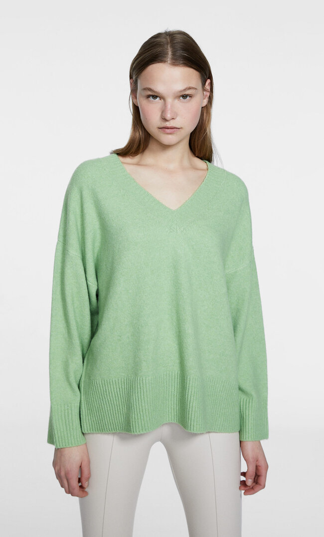 

Stradivarius Weicher Pullover mit V-Ausschnitt Aquamarin L