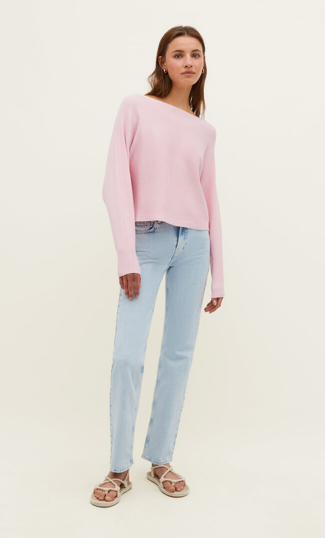 

Stradivarius Dzianinowy sweter z dekoltem w łódkę Pastelowy róż M