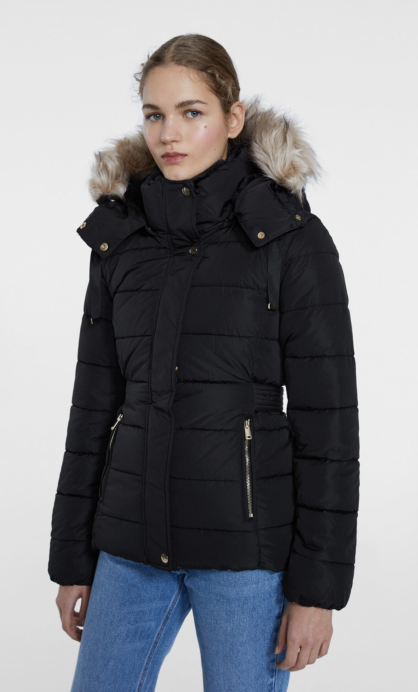 con capucha desmontable water resistant | Stradivarius