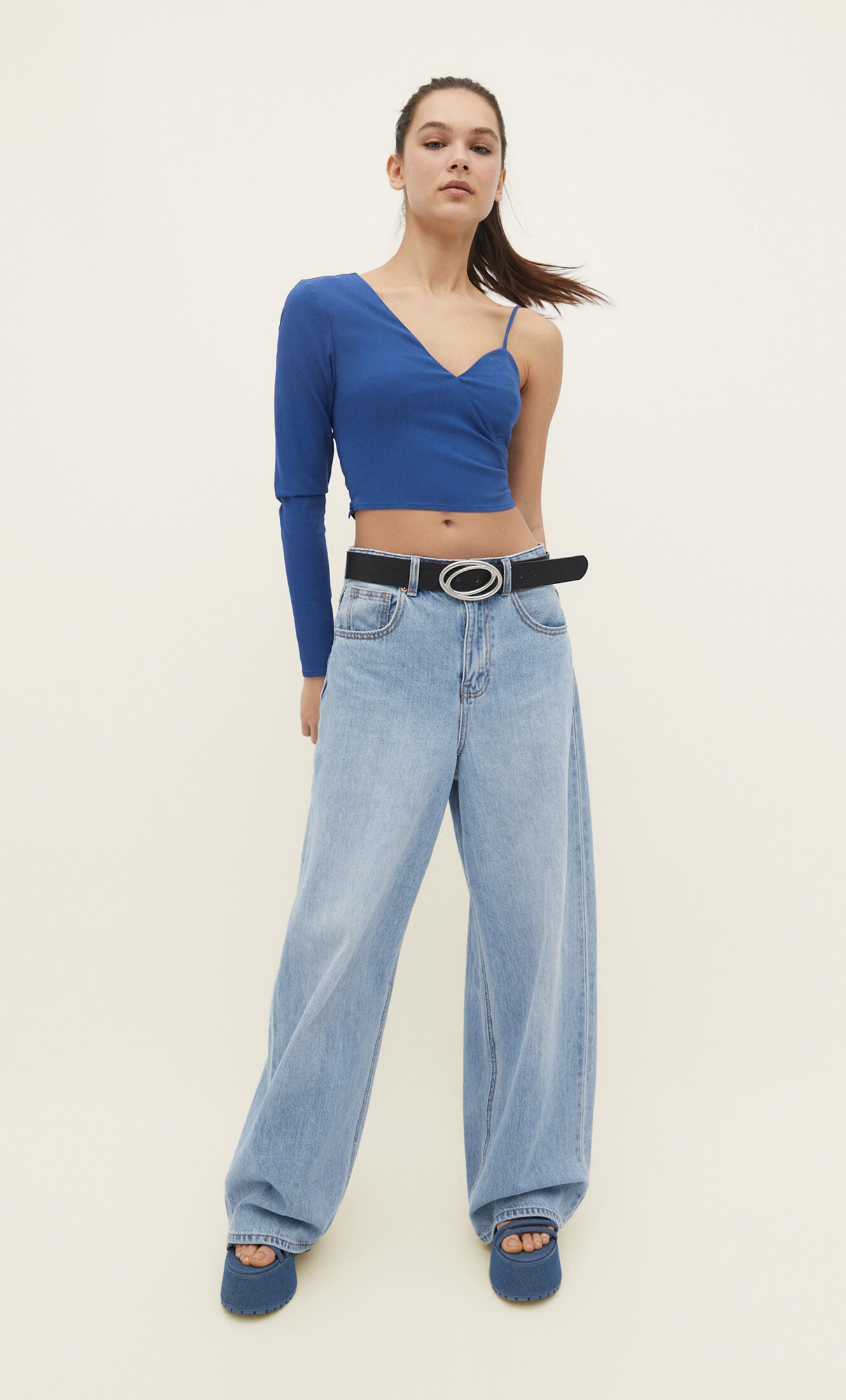 Top azul stradivarius hot sale