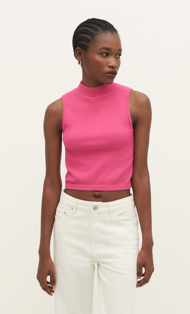 

Stradivarius Nahtloses Shirt Mit Geripptem Stehkragen Neonrosa Xl