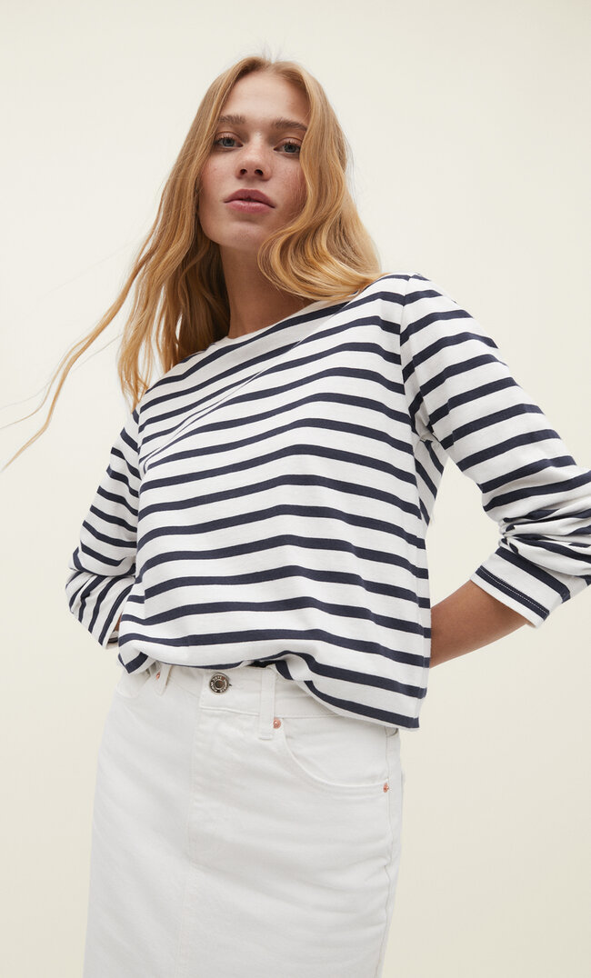 

Stradivarius Gestreiftes Basic-Shirt Marineblau M