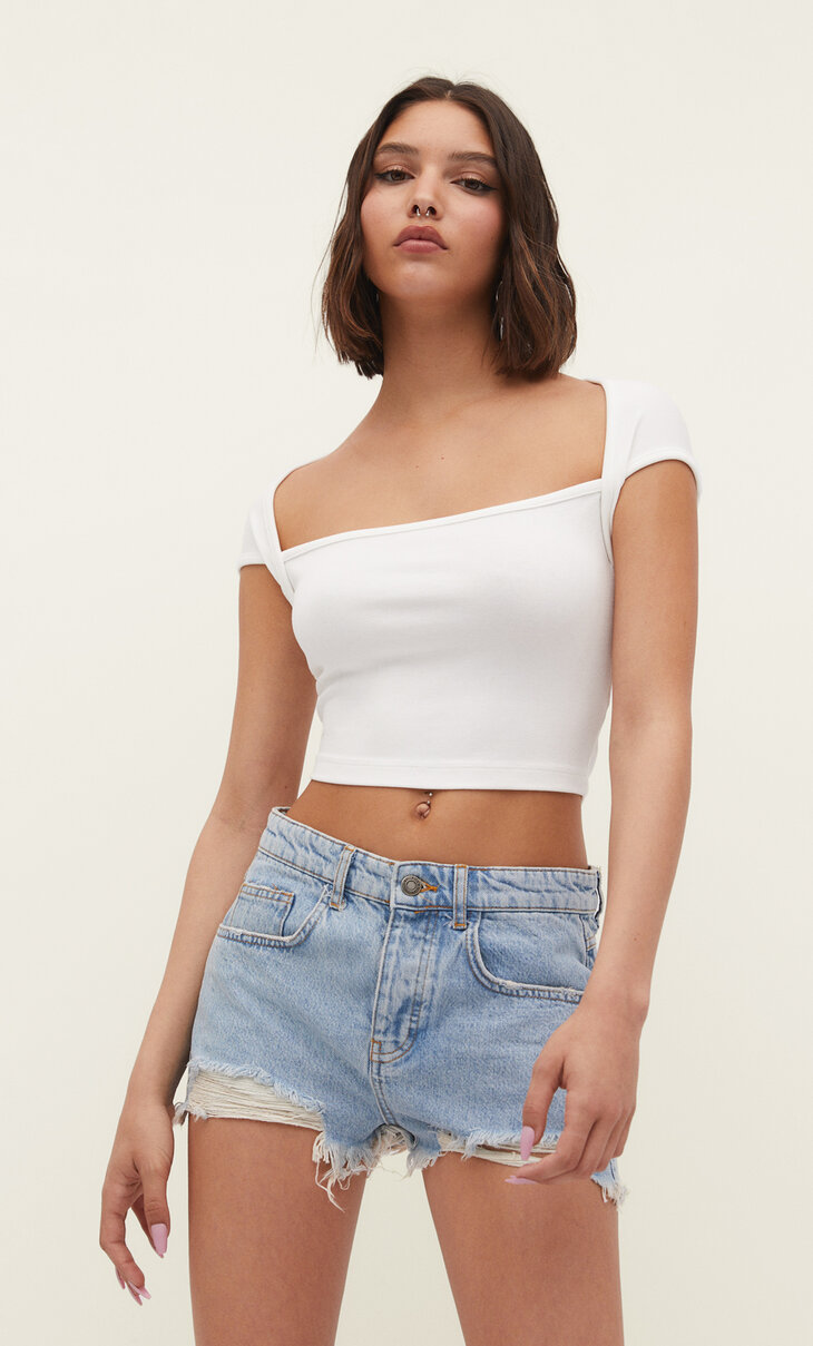 Top with square-cut neckline