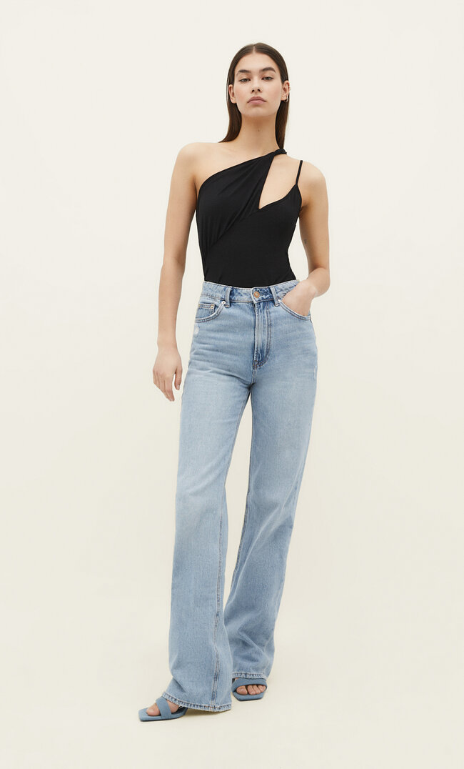 

Stradivarius Body z asymetrycznym dekoltem Czarny L