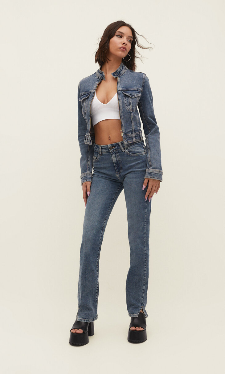 Comfortable jeans with side slit